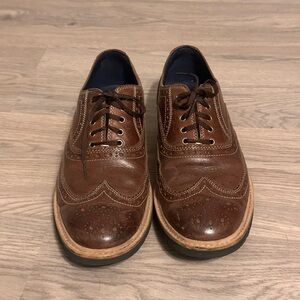 Classic Cole Haan Brown Leather Men's Wingtip Oxford Shoes